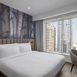 Suite met een Slaapkamer en een Queen Size Bed
